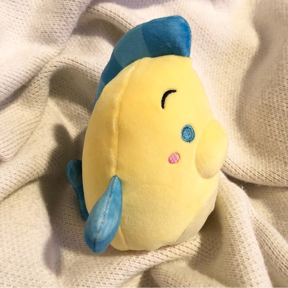 Squishmallow Disney Flounder 5” - Picture 4 of 4
